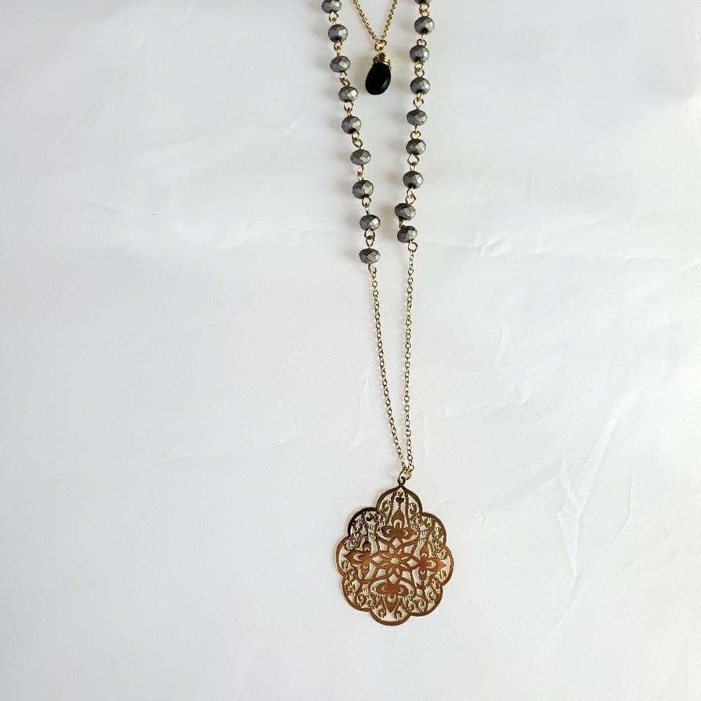 3 layer necklace gold grey and black - Picture 6 of 7